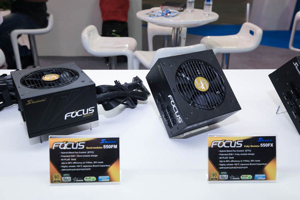 Seasonic_Computex_2016_-_4