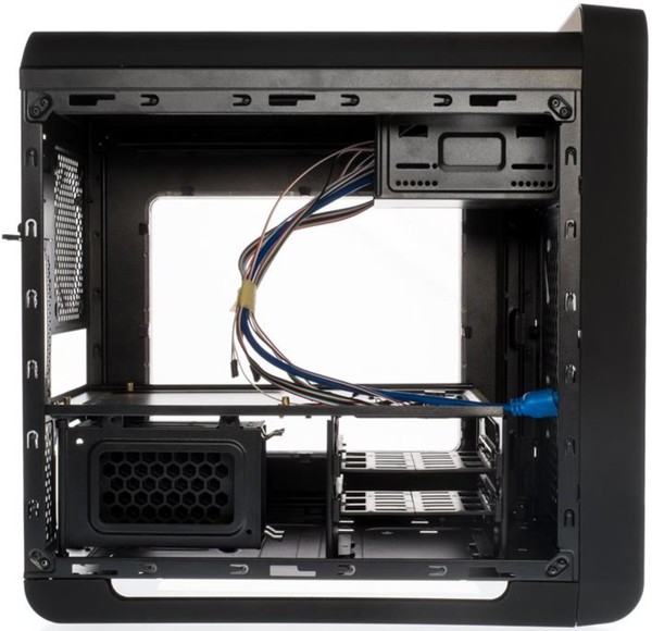 015-itek-eclipse-gaming-cube-foto-varie-interno-case