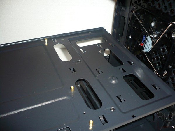 047-itek-eclipse-gaming-cube-foto-case-fori-cable-management