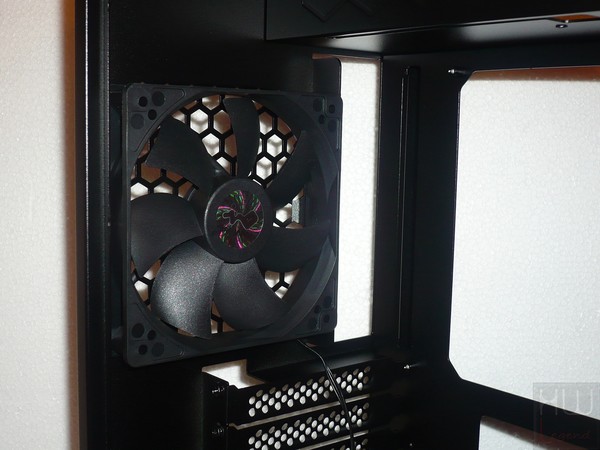 066-inwin-303-classic-c750-specifiche-case-foto-ventola-preinstallata