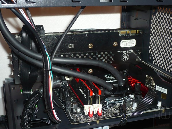 067-itek-eclipse-gaming-cube-foto-case-montaggio-componenti-scheda-grafica
