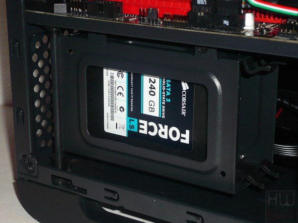 069-itek-eclipse-gaming-cube-foto-case-montaggio-componenti-unit-ssd