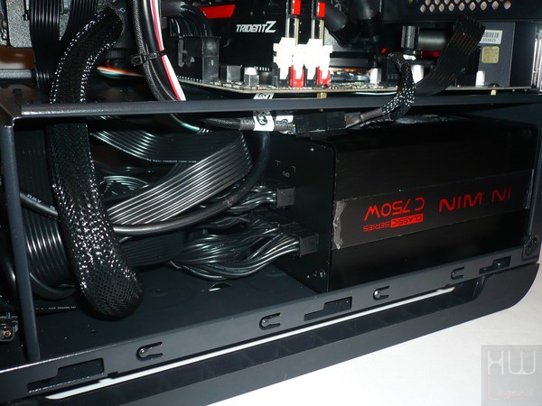 070-itek-eclipse-gaming-cube-foto-case-montaggio-componenti-vano-alimetatore-atx