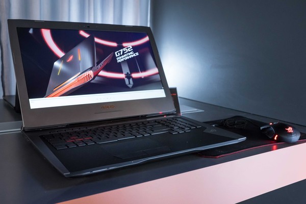 ASUS_ROG_G752