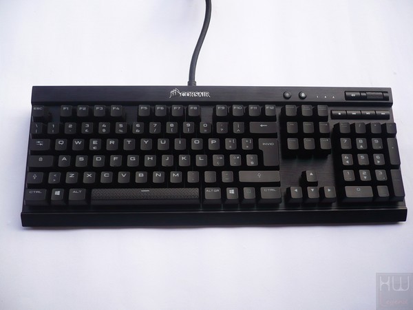 027-corsair-k70-rapidfire-foto-tastiera-varie