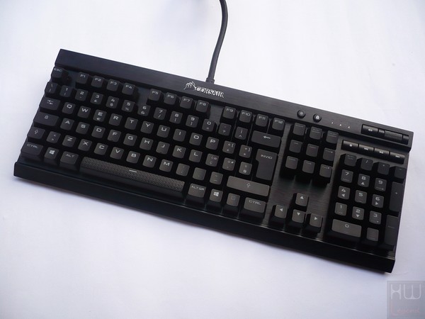 028-corsair-k70-rapidfire-foto-tastiera-varie