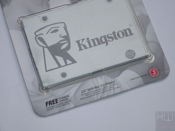009-kingston-uv400-ssd-foto-confezione-fronte-dettagli