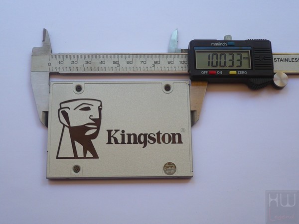 019-kingston-uv400-ssd-foto-misure