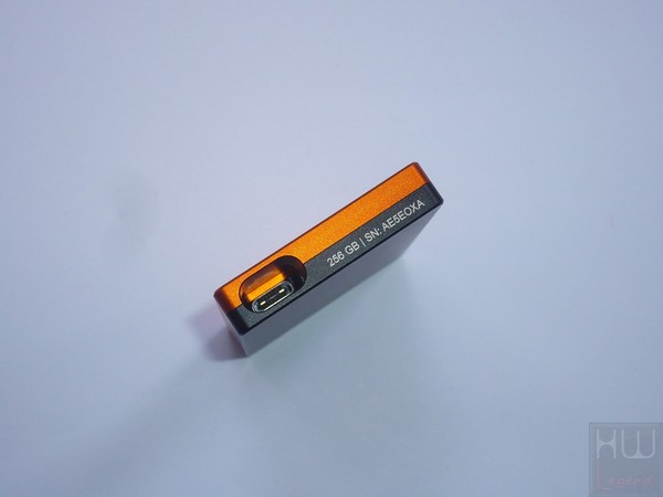 041-angelbird-ssd2go-pkt-256gb-foto-connettore