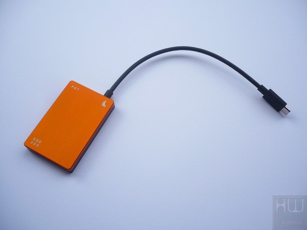 045-angelbird-ssd2go-pkt-256gb-foto-connettore