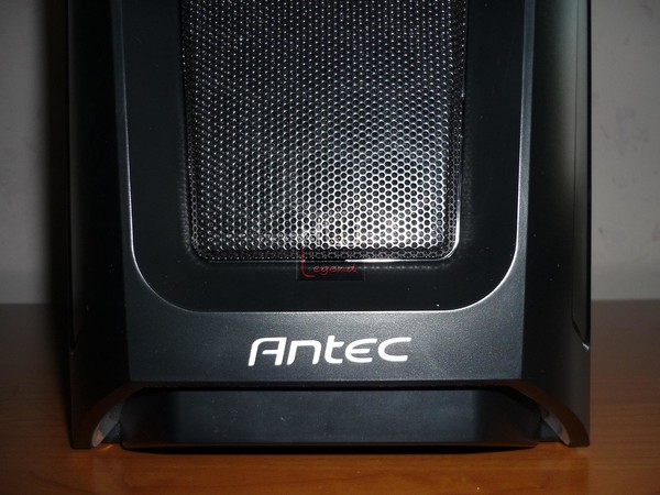 Antec_GX1200_-_Uno_sguardo_allesterno_-_2