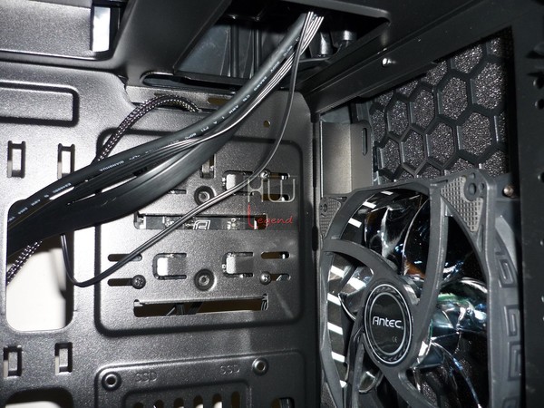 Antec_GX1200_-_Uno_sguardo_allinterno_-_8