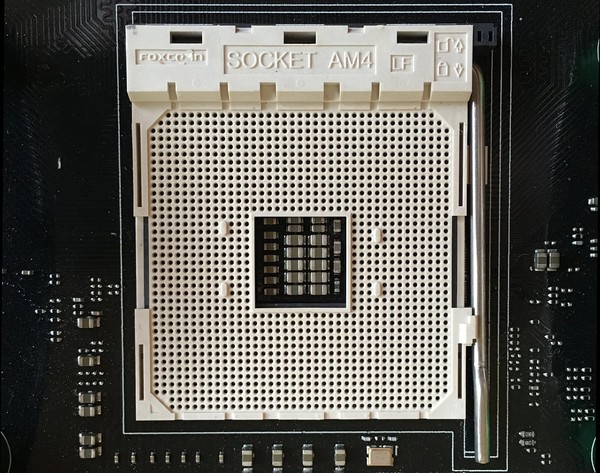 Socket_AMD_AM4_per_CPU_ZEN_-_1