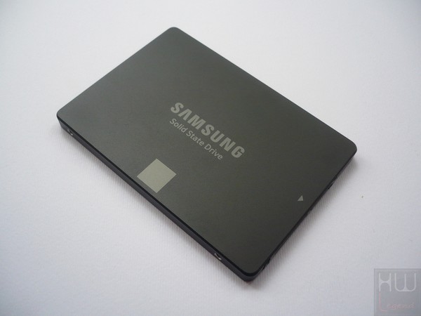 019a-samsung-750evo-ssd-foto-ssd-fronte-varie