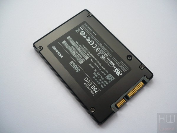 025-samsung-750evo-ssd-foto-ssd-retro-varie