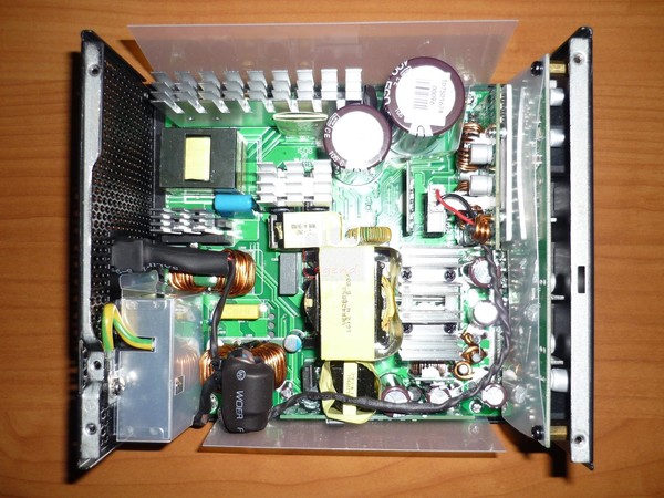 Seasonic_PRIME_Titanium_750W_-_Analisi_Interna_-_1