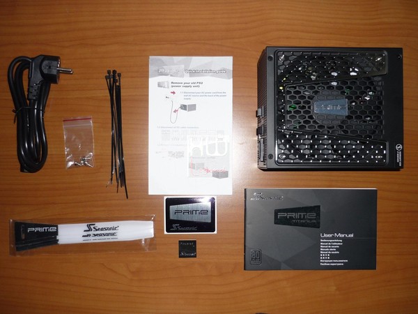 Seasonic_PRIME_Titanium_750W_-_Confezione_e_Bundle_-_10