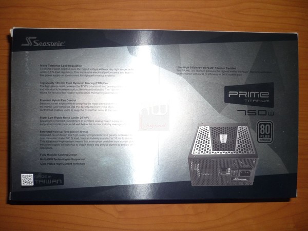 Seasonic_PRIME_Titanium_750W_-_Confezione_e_Bundle_-_3