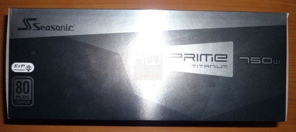 Seasonic_PRIME_Titanium_750W_-_Confezione_e_Bundle_-_4