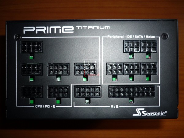 Seasonic_PRIME_Titanium_750W_-_Uno_sguardo_da_vicino_-_3