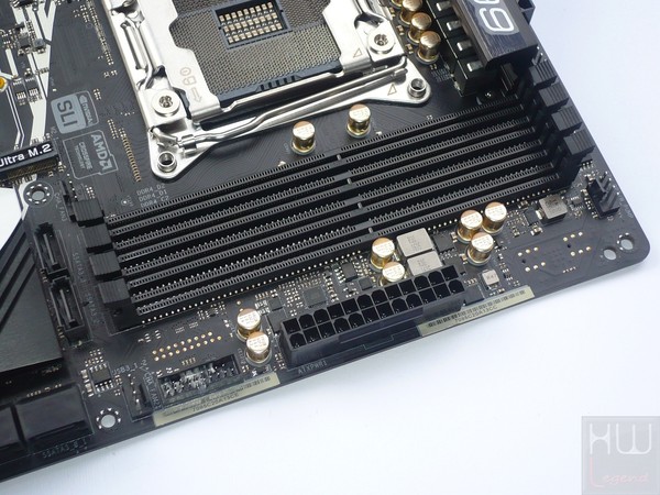 037-asrock-x99-taichi-foto-scheda-slot-ddr4-header-usb3-conn-atx