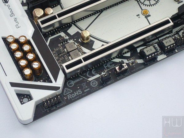 044-asrock-x99-taichi-foto-scheda-connettori-supplementari