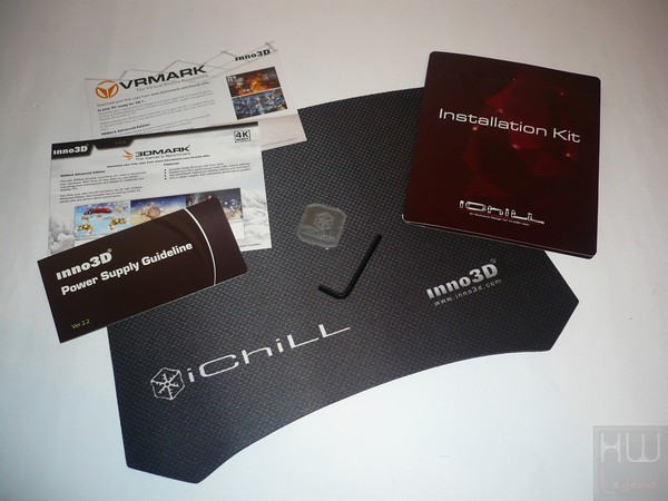 045-inno3d-gtx1070-ichill-foto-confezione-interno-dotazione
