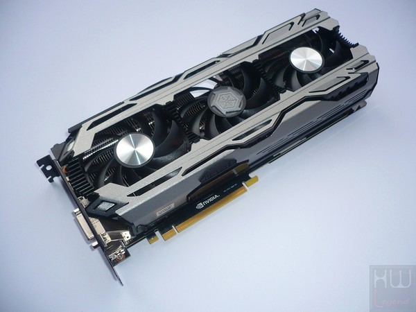 066-inno3d-gtx1070-ichill-foto-scheda-fronte-varie