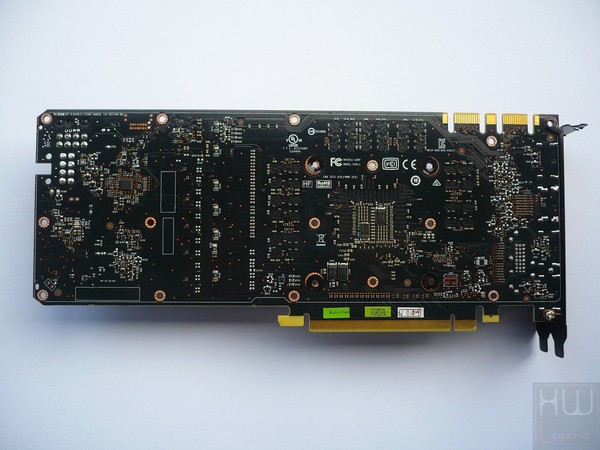 091-inno3d-gtx1070-ichill-foto-scheda-smontaggio-dissipatore-PCB-retro