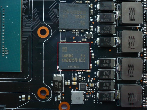 093-inno3d-gtx1070-ichill-foto-scheda-PCB-moduli-GDDR5