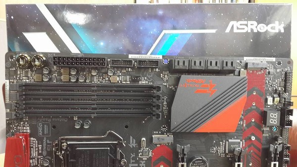 ASRock_Fatal1ty_Z270_K6_-_1
