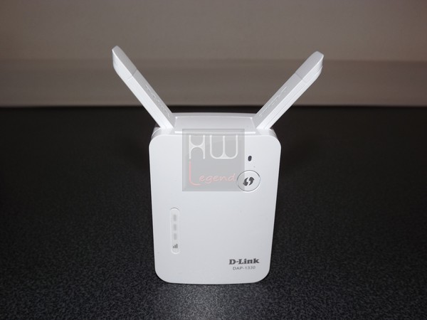 D-Link_N300_Wi_Fi_Range_Extender_-_uno_sguardo_da_vicino