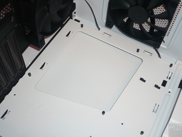 044-nzxt-s340-elite-white-foto-case-interno-foro-mainboard