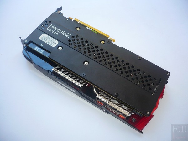 060-inno3d-gtx1060-foto-scheda-retro-varie