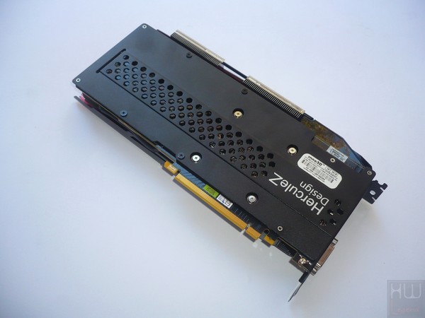 062-inno3d-gtx1060-foto-scheda-retro-varie
