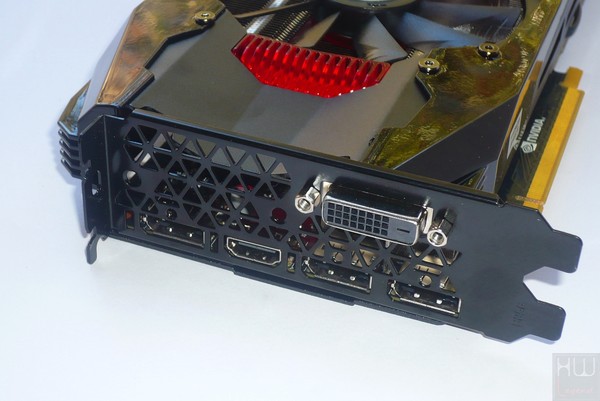 067-inno3d-gtx1060-foto-scheda-uscite-video