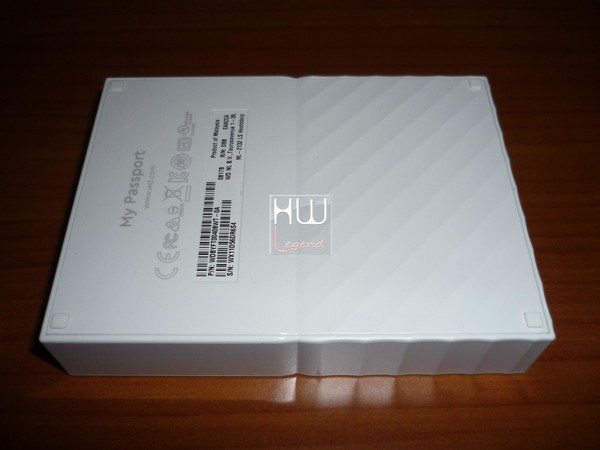Western_Digital_My_Passport_-_Uno_sguardo_da_vicino_-_6