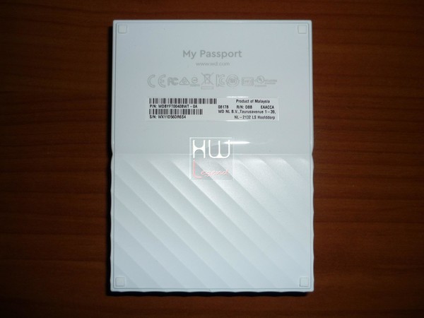 Western_Digital_My_Passport_-_Uno_sguardo_da_vicino_-_8