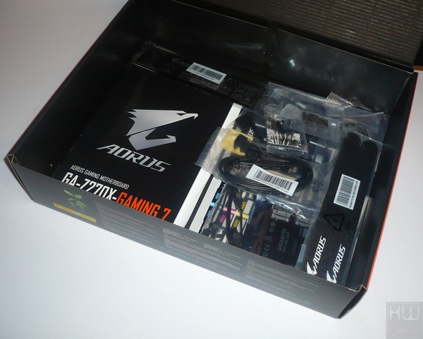 020-gigabyte-z270x-gaming7-foto-confezione-interno