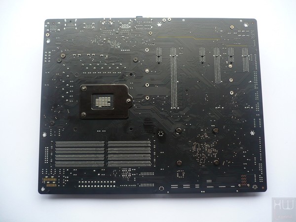 029-gigabyte-z270x-gaming7-foto-scheda-retro
