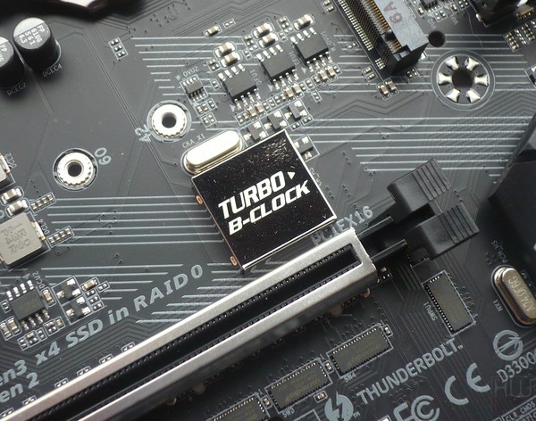 034-gigabyte-z270x-gaming7-foto-scheda-particolare-generatore-clock-turbo-bclock