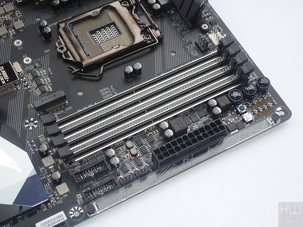 035-gigabyte-z270x-gaming7-foto-scheda-slot-memorie-ddr4