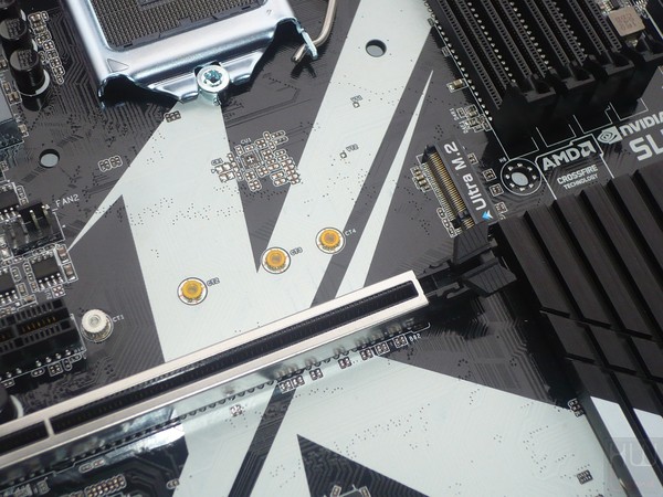 037-asrock-z270-killer-sli-particolare-connettori-ultra-m2