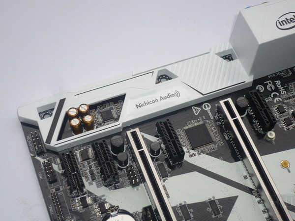 039-asrock-z270-killer-sli-particolare-comparto-audio