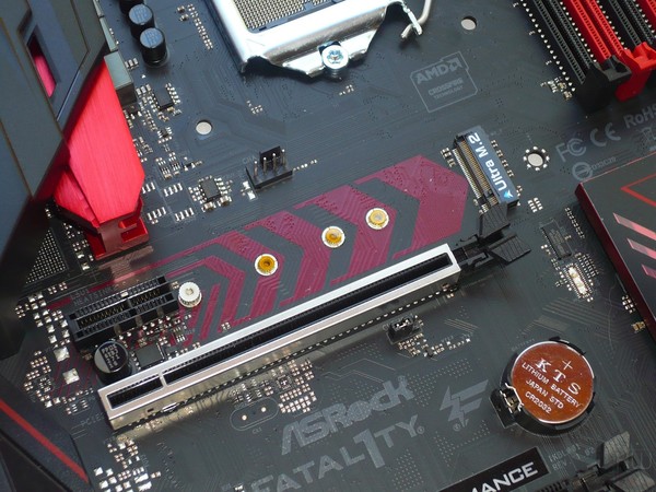 042-asrock-fatal1ty-h270-performance-foto-scheda-conn-ultram2
