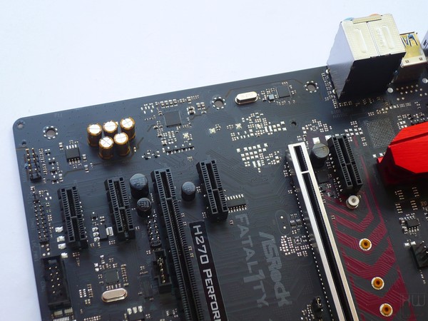 045-asrock-fatal1ty-h270-performance-foto-scheda-comparto-audio