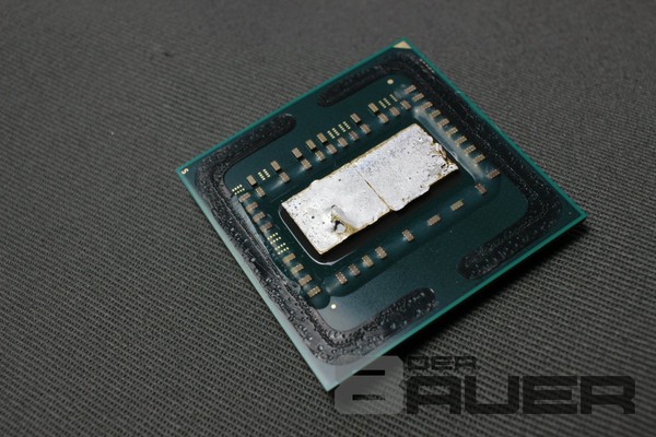 AMD_Ryzen_7_1700_scoperchiata