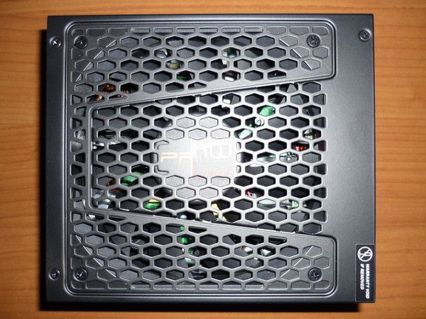 Seasonic_PRIME_Gold_750W_-_Uno_sguardo_da_vicino