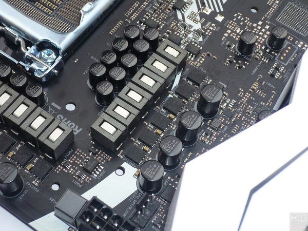 038-asrock-z270-taichi-foto-scheda-zona-socket-particolare-circuiteria