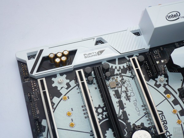 050-asrock-z270-taichi-foto-scheda-comparto-audio